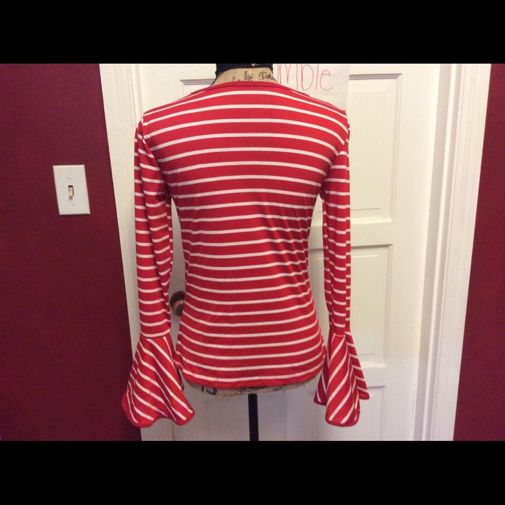 ❤️5 Star 🌟 Red striped bell sleeve top❤️ - Picture 8 of 8